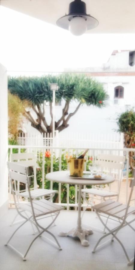 Villa Coral Mondello ปาแลร์โม ภายนอก รูปภาพ