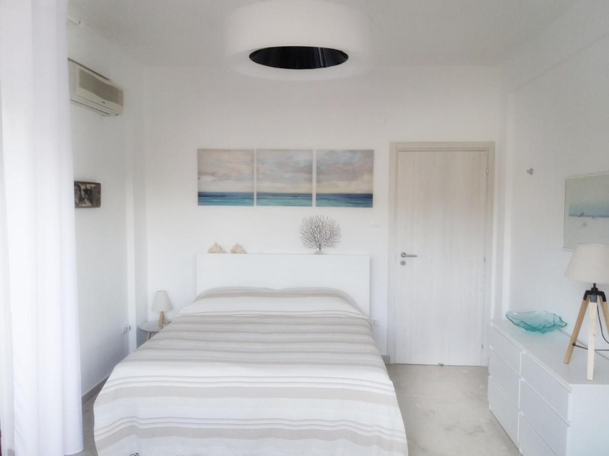 Villa Coral Mondello ปาแลร์โม ภายนอก รูปภาพ