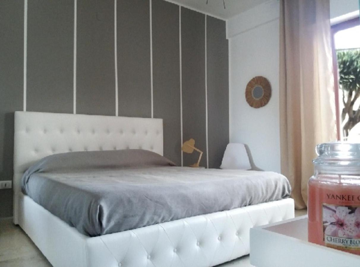 Villa Coral Mondello ปาแลร์โม ภายนอก รูปภาพ