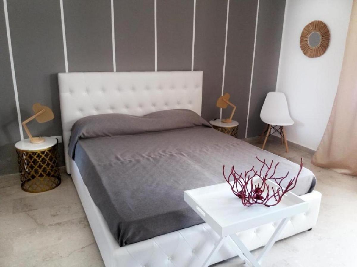 Villa Coral Mondello ปาแลร์โม ภายนอก รูปภาพ