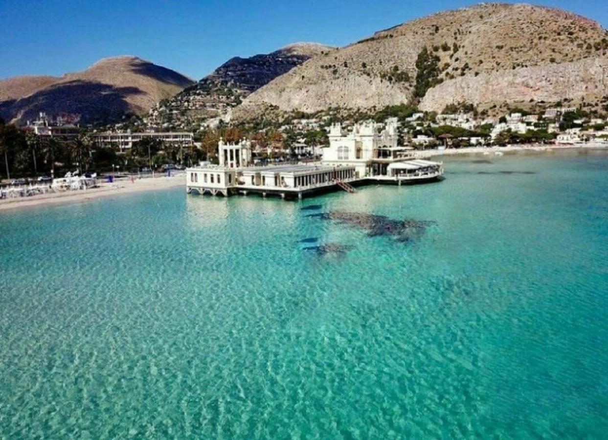 Villa Coral Mondello ปาแลร์โม ภายนอก รูปภาพ