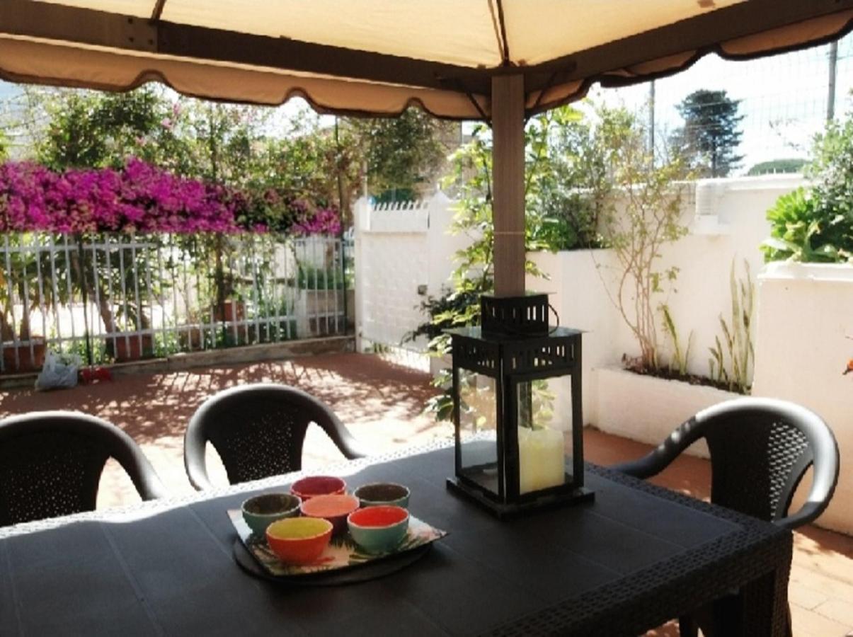 Villa Coral Mondello ปาแลร์โม ภายนอก รูปภาพ